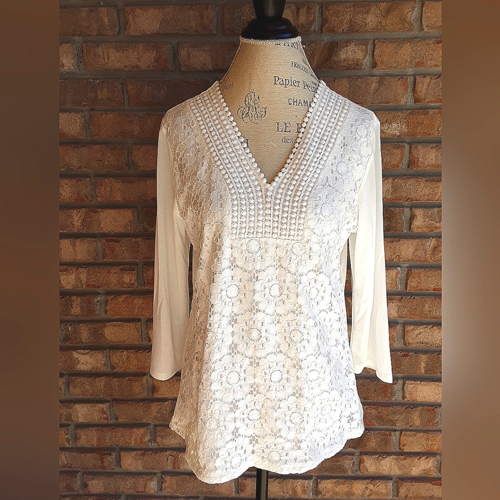 Shannon Ford New York Lace V-neck Top.